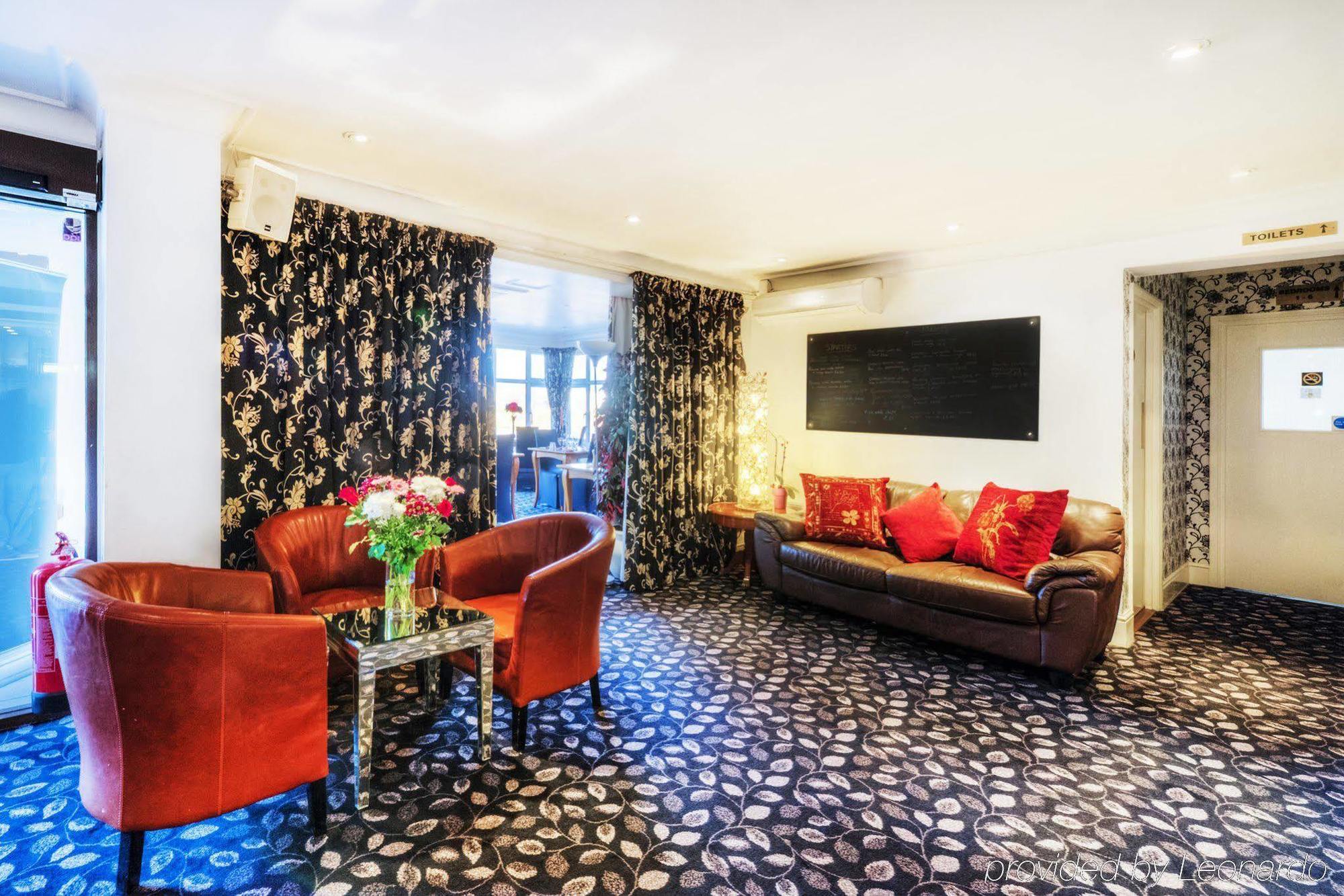 Flexistay Reading West Aparthotel - With Communal Kitchen Use Exterior foto
